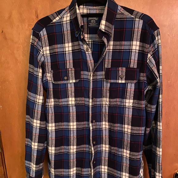 Blue plaid flannel button up shirt size M - Picture 1 of 4